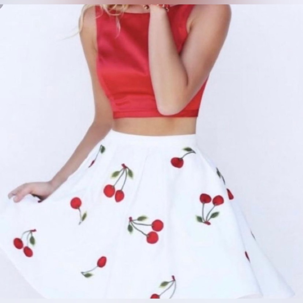Sherri Hill size 0, never worn. 2 piece cocktail, homecoming dress.